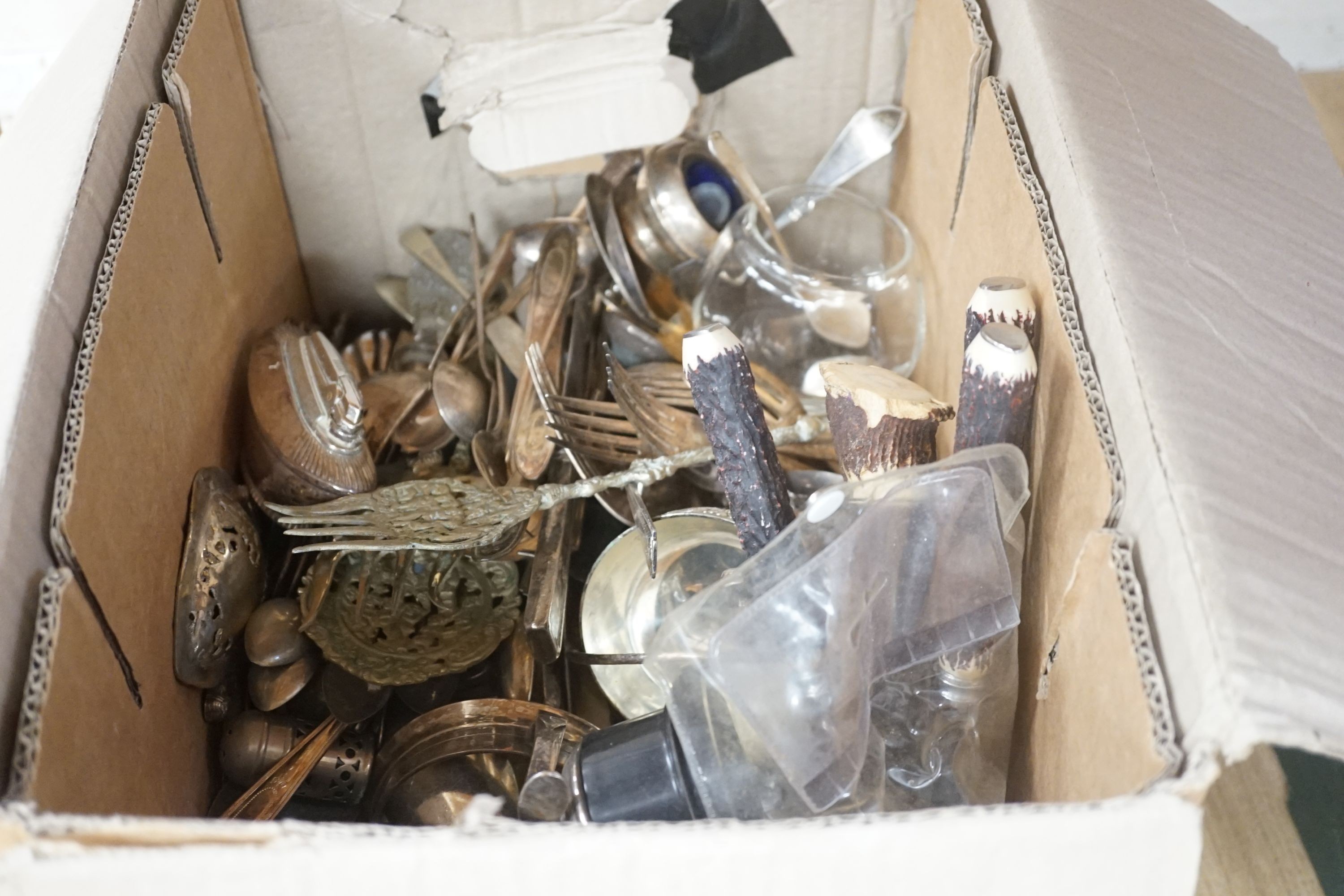 A quantity of Victorian and later silver-plated items